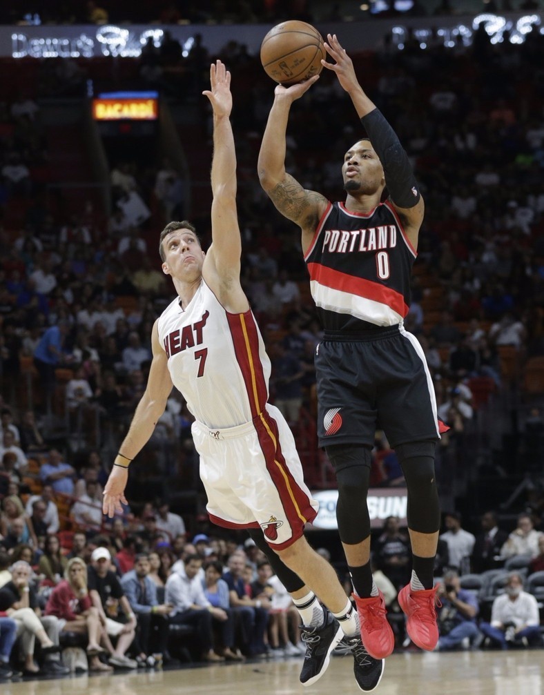 个舞台上尽 个舞台上尽