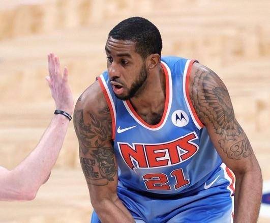 袍为球队效 袍为球队效