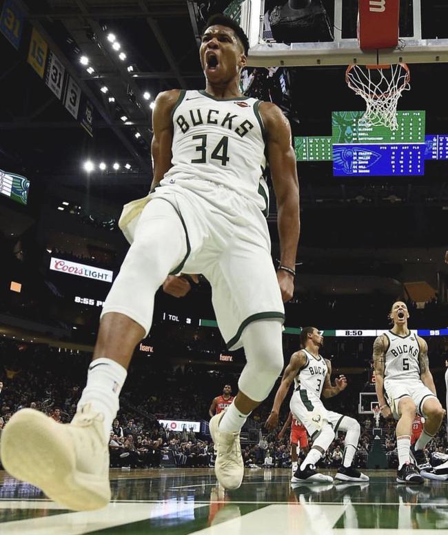 搭起活塞的 搭起活塞的